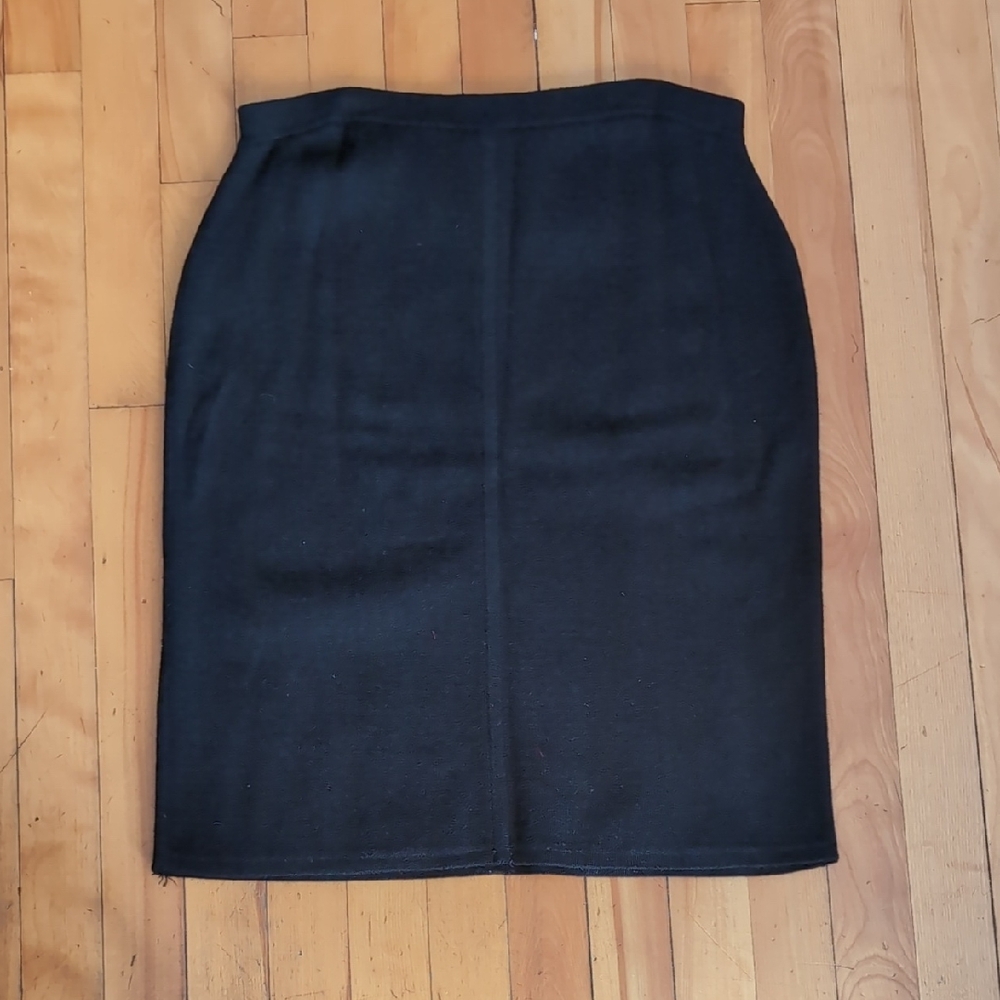 Adrienne Vittadini Classic Black Pencil Skirt Tencel Minimalist